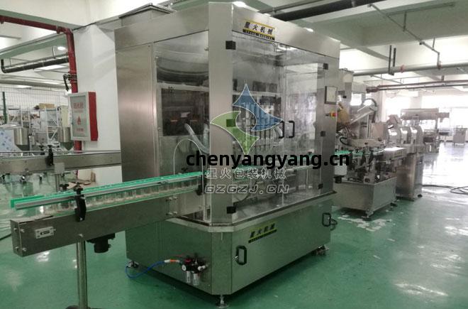 全自動(dong)辣(la)椒(jiao)醬灌裝(zhuang)真(zhen)空(kong)旋(xuan)蓋(gai)生(sheng)產線(xian)