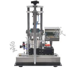 半自(zi)動(dong)玻璃(li)瓶(ping)真(zhen)空旋蓋機